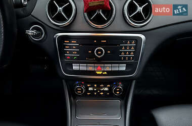 Седан Mercedes-Benz CLA-Class 2016 в Киеве