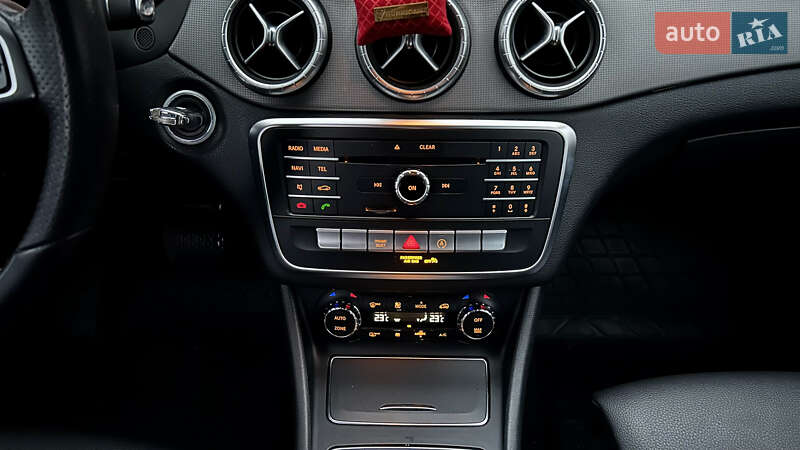 Седан Mercedes-Benz CLA-Class 2016 в Киеве