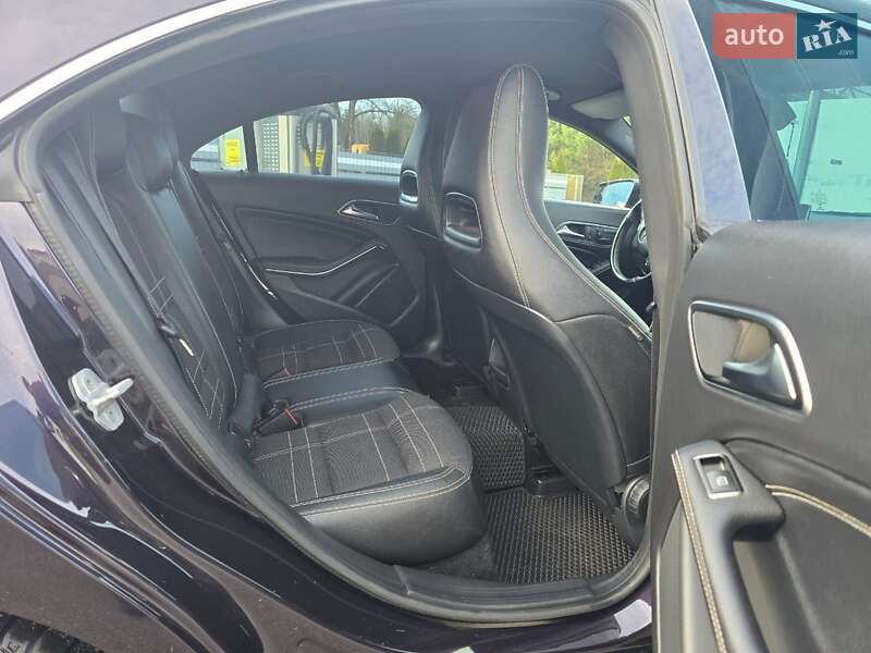 Седан Mercedes-Benz CLA-Class 2013 в Хотині