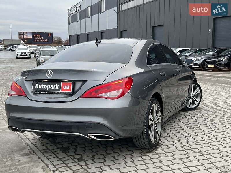 Седан Mercedes-Benz CLA-Class 2018 в Львове