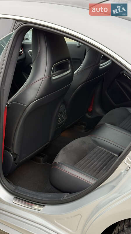 Седан Mercedes-Benz CLA-Class 2015 в Днепре