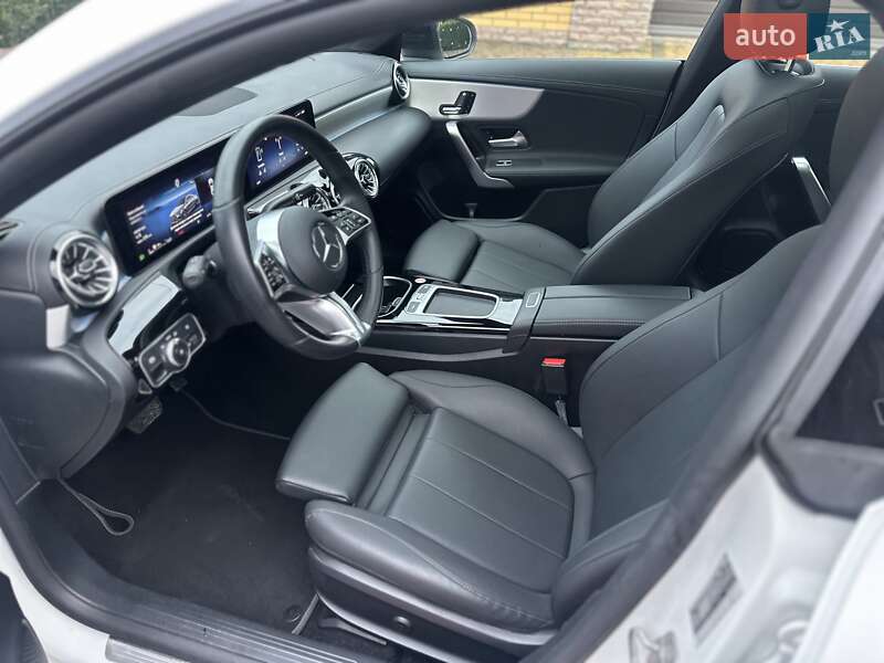 Седан Mercedes-Benz CLA-Class 2025 в Киеве