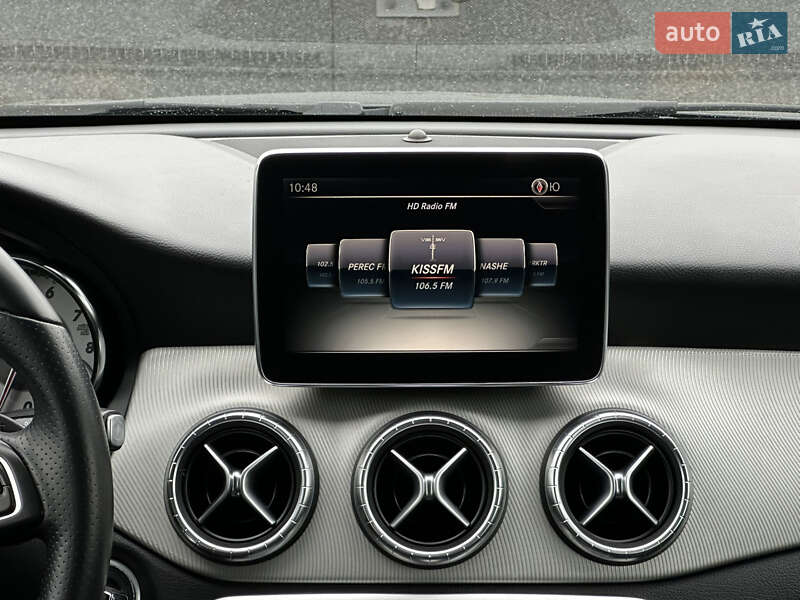 Седан Mercedes-Benz CLA-Class 2016 в Киеве