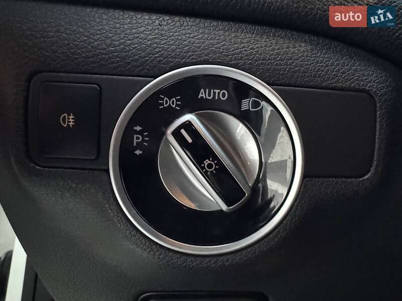 Седан Mercedes-Benz CLA-Class 2014 в Киеве