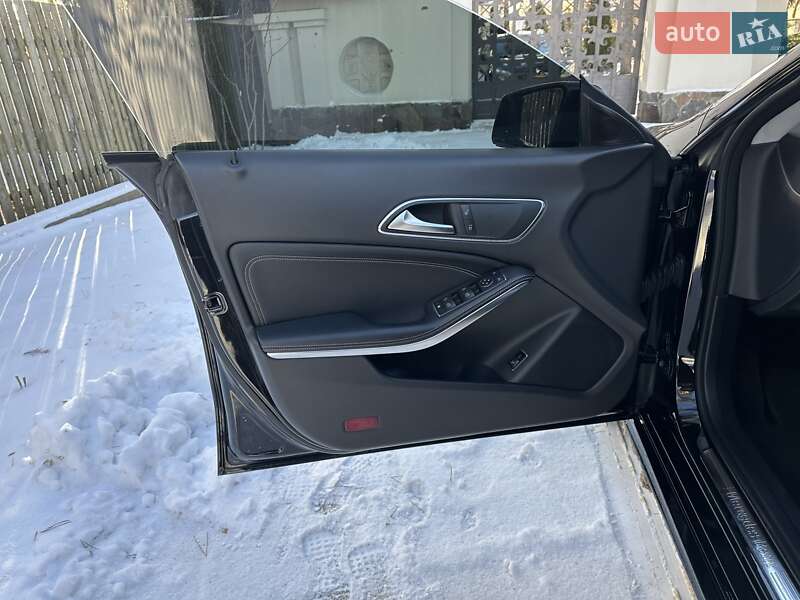 Седан Mercedes-Benz CLA-Class 2013 в Києві