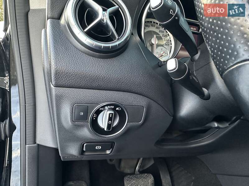 Седан Mercedes-Benz CLA-Class 2013 в Києві