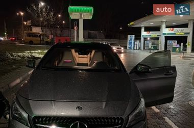 Седан Mercedes-Benz CLA-Class 2018 в Львові