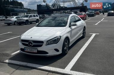 Седан Mercedes-Benz CLA-Class 2018 в Гостомеле