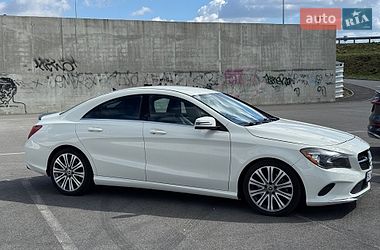 Седан Mercedes-Benz CLA-Class 2017 в Львові