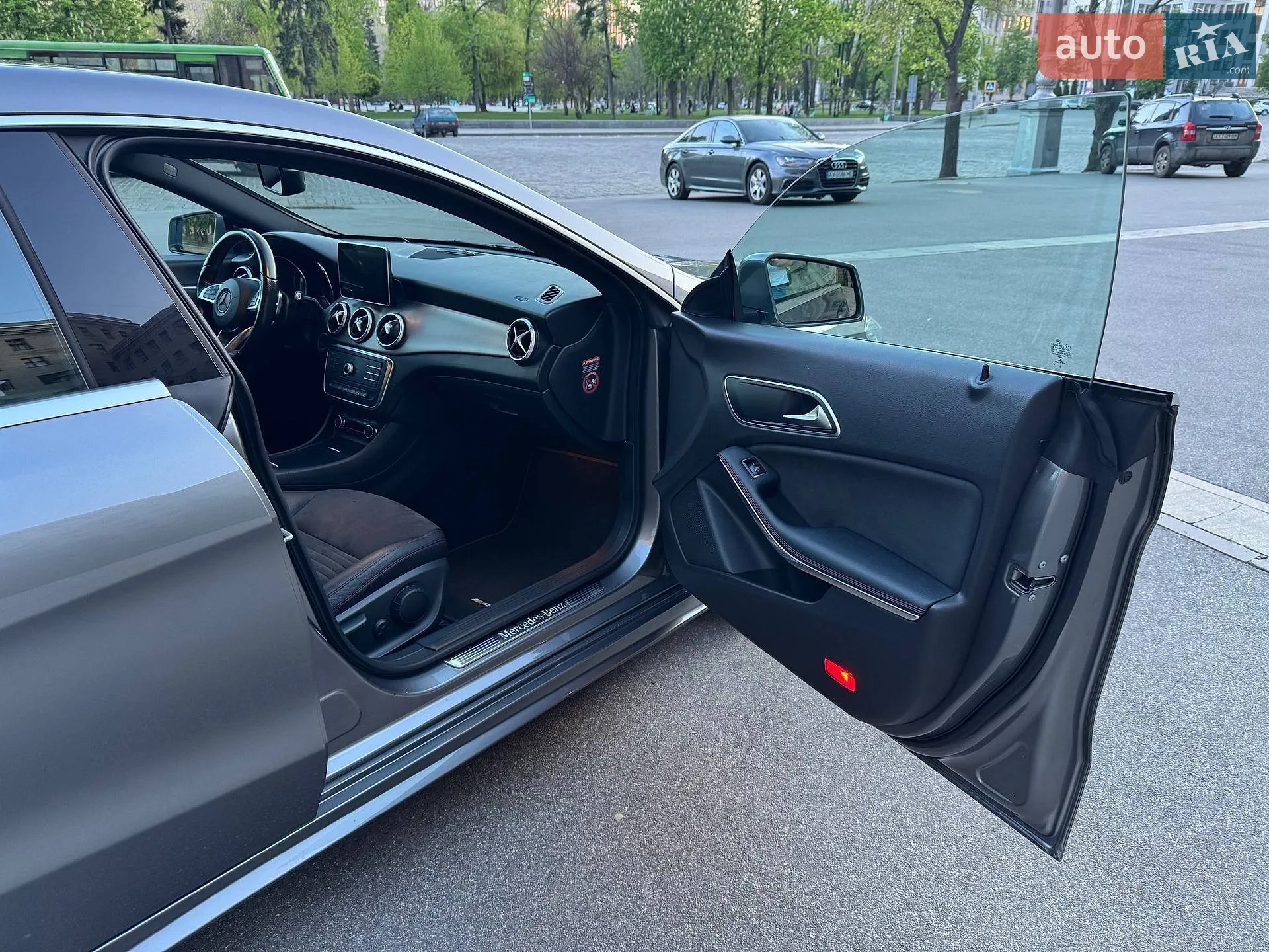 2015 Mercedes-Benz CLA-klasse - мініатюра 26