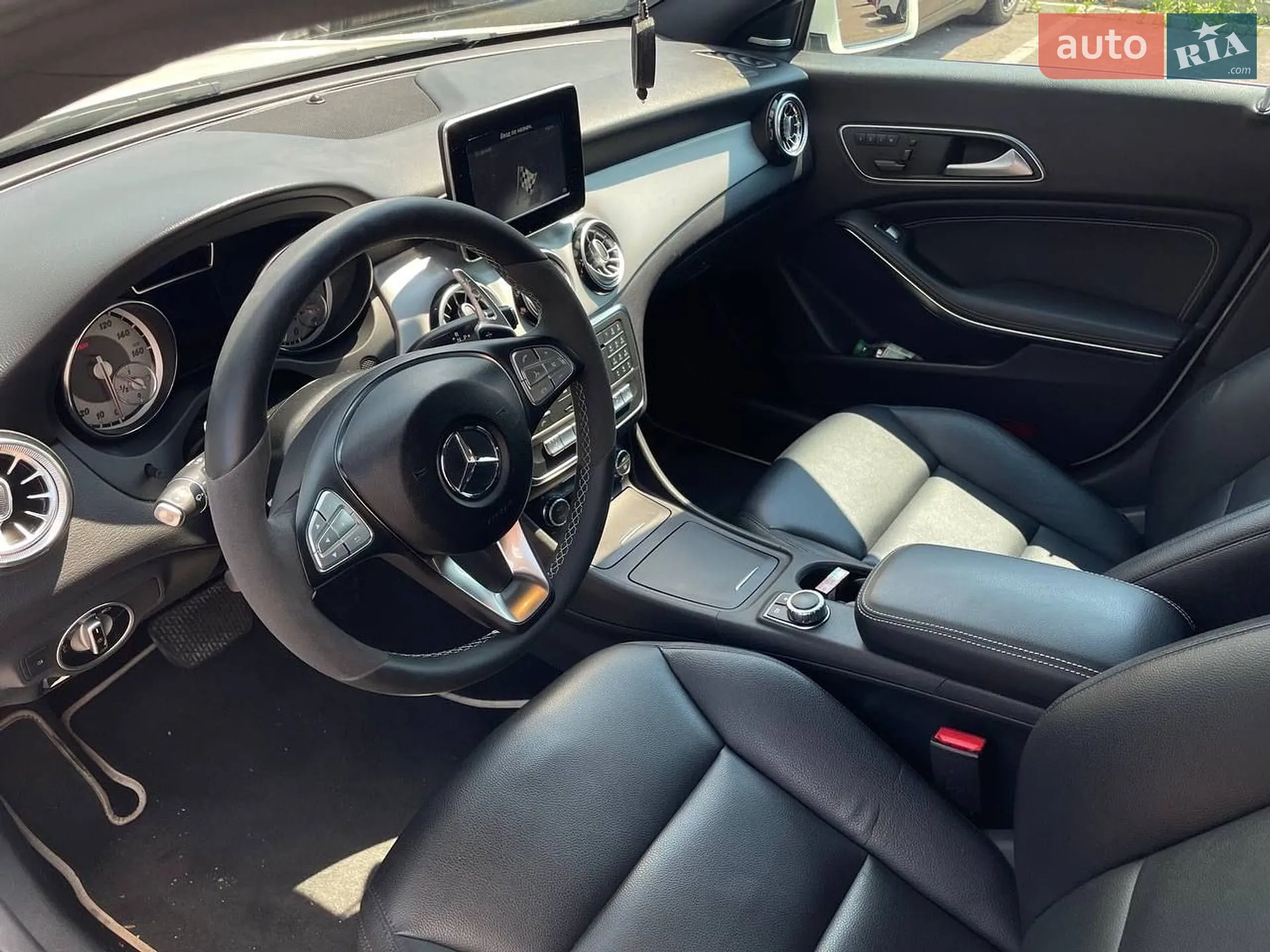 2015 Mercedes-Benz CLA-klasse - мініатюра 32