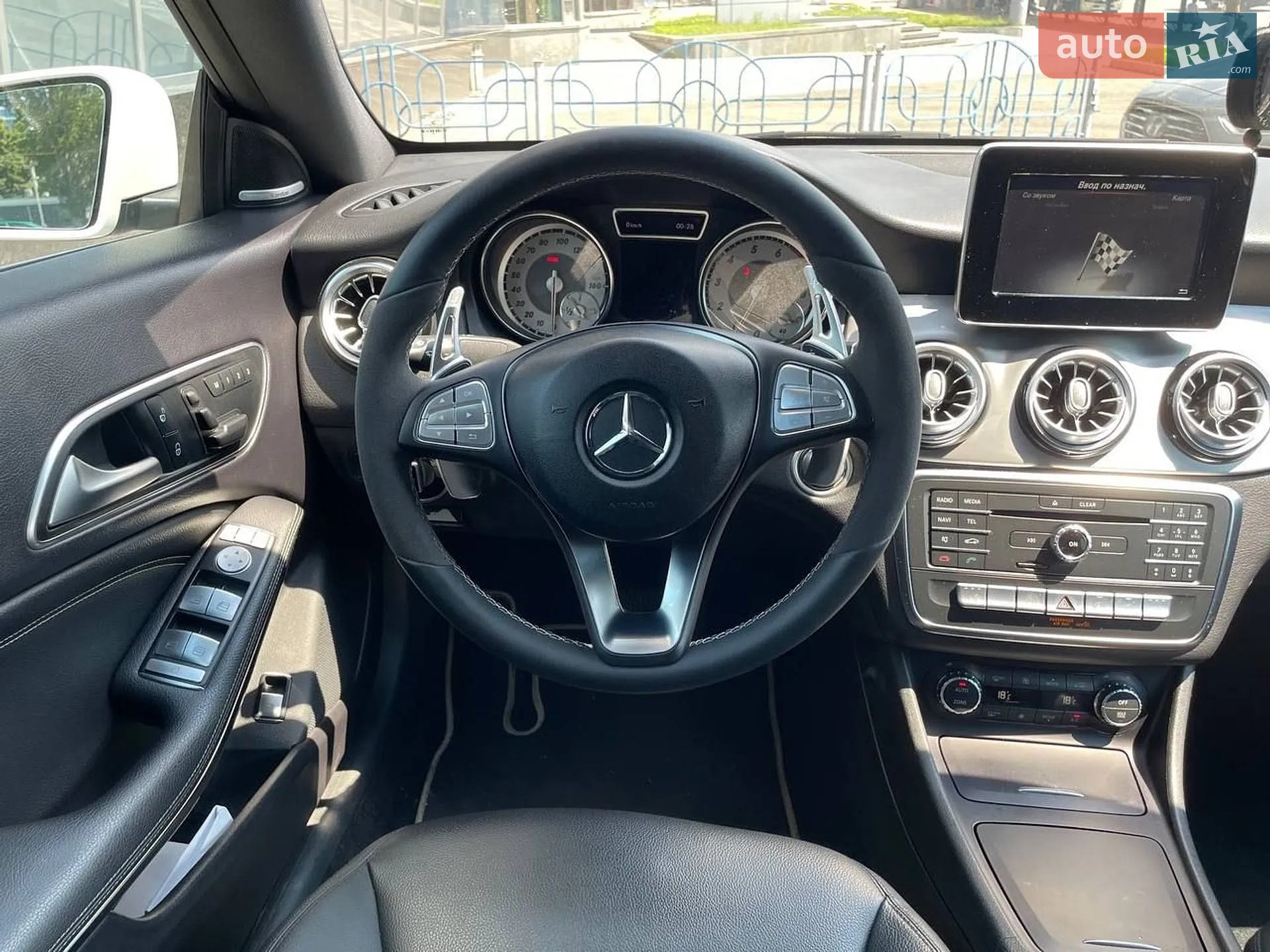 2015 Mercedes-Benz CLA-klasse - мініатюра 22