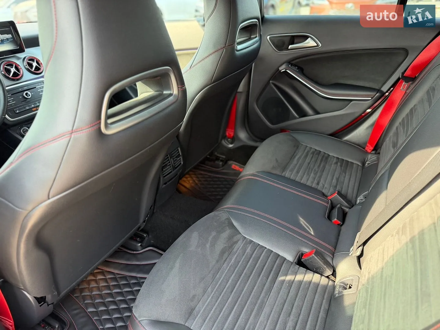 2015 Mercedes-Benz CLA-klasse - мініатюра 18
