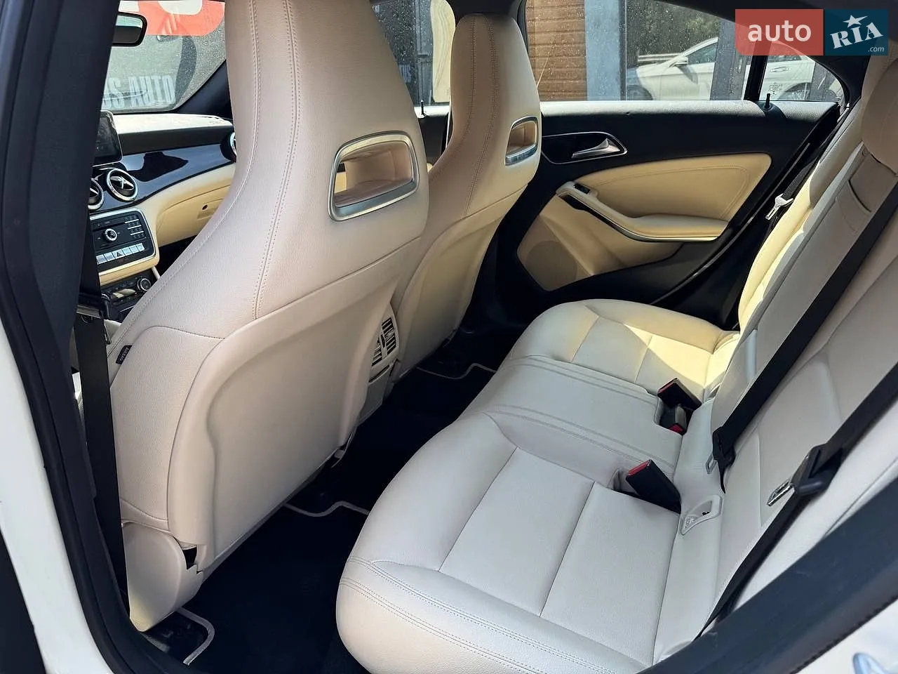 2017 Mercedes-Benz CLA-klasse - мініатюра 31