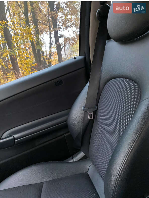 Купе Mercedes-Benz CLC-Class 2009 в Киеве