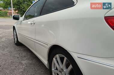 Купе Mercedes-Benz CLC-Class 2009 в 
