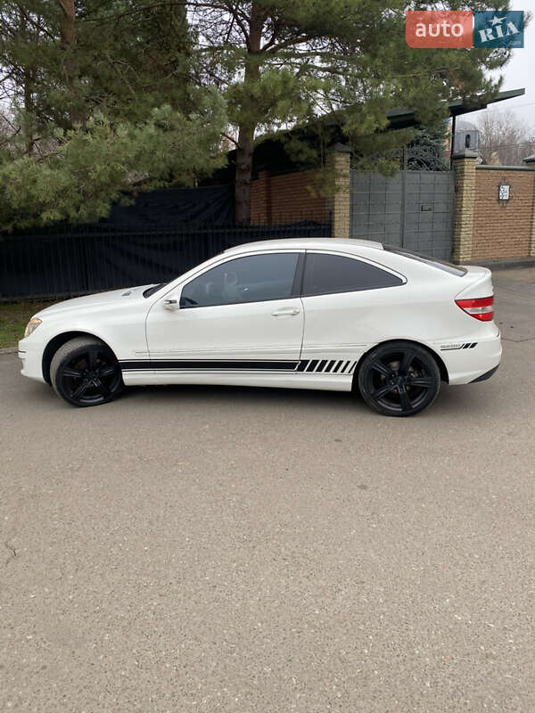 Купе Mercedes-Benz CLC-Class 2009 в Луцке