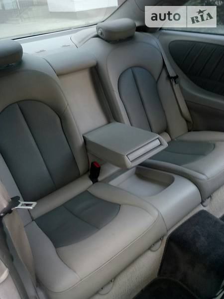 Купе Mercedes-Benz CLK-Class 2004 в Івано-Франківську