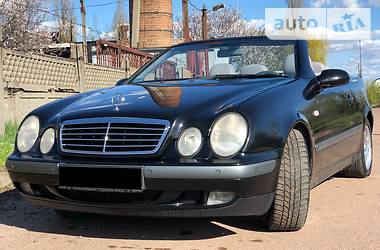 Кабриолет Mercedes-Benz CLK-Class 2000 в Прилуках