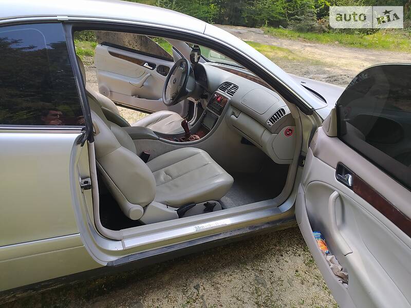 Купе Mercedes-Benz CLK-Class 1998 в Великому Березному