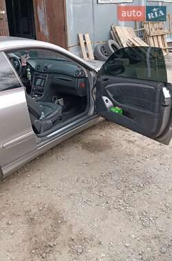 Купе Mercedes-Benz CLK-Class 2004 в 