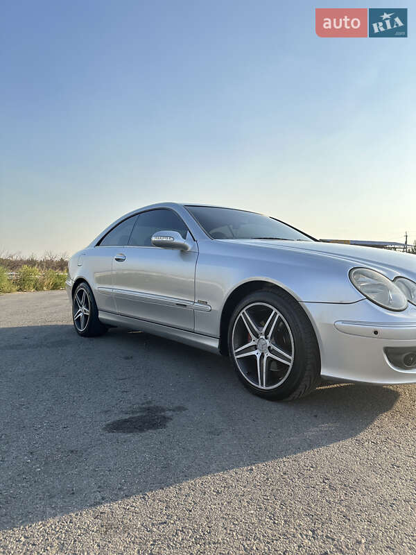 Купе Mercedes-Benz CLK-Class 2004 в Изюме