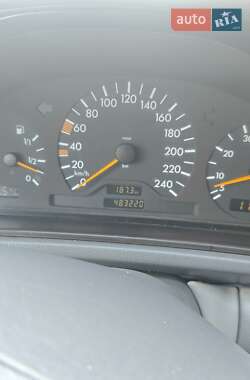 Купе Mercedes-Benz CLK-Class 1999 в 