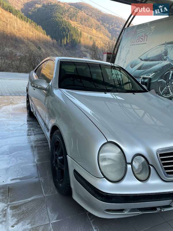Купе Mercedes-Benz CLK-Class 1999 в Рахові