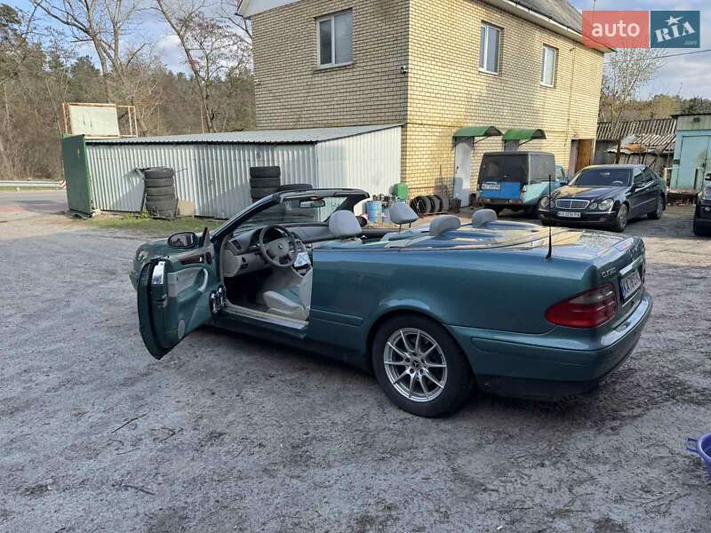 Кабриолет Mercedes-Benz CLK-Class 1998 в Киеве