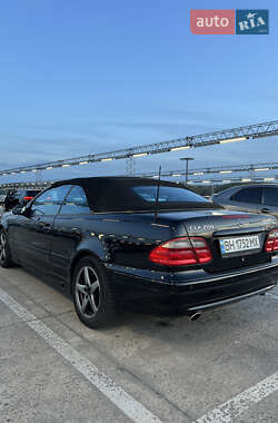 Кабриолет Mercedes-Benz CLK-Class 2002 в 