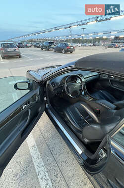 Кабриолет Mercedes-Benz CLK-Class 2002 в 