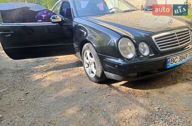 Купе Mercedes-Benz CLK-Class 2001 в 
