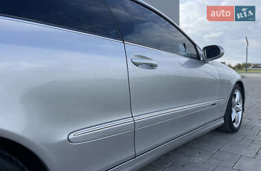 Купе Mercedes-Benz CLK-Class 2004 в 