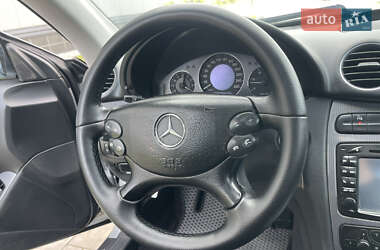 Купе Mercedes-Benz CLK-Class 2004 в 