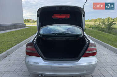 Купе Mercedes-Benz CLK-Class 2004 в 