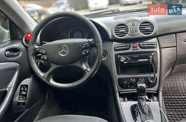 Купе Mercedes-Benz CLK-Class 2004 в 