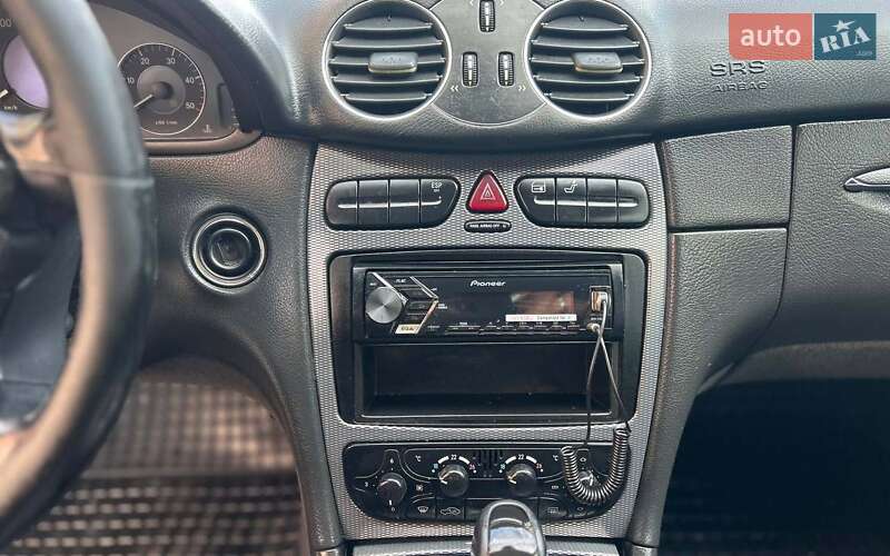 Купе Mercedes-Benz CLK-Class 2004 в Черновцах