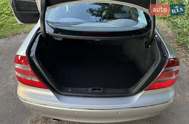 Купе Mercedes-Benz CLK-Class 2004 в 