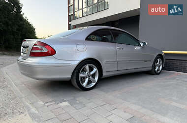 Купе Mercedes-Benz CLK-Class 2004 в 