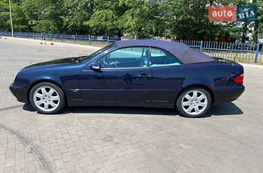 Кабриолет Mercedes-Benz CLK-Class 2000 в 