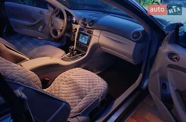 Купе Mercedes-Benz CLK-Class 2003 в 