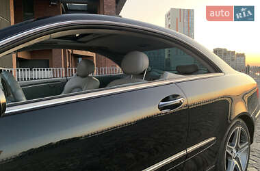 Купе Mercedes-Benz CLK-Class 2003 в 