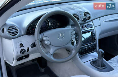 Купе Mercedes-Benz CLK-Class 2003 в 
