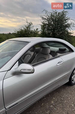 Купе Mercedes-Benz CLK-Class 2002 в 