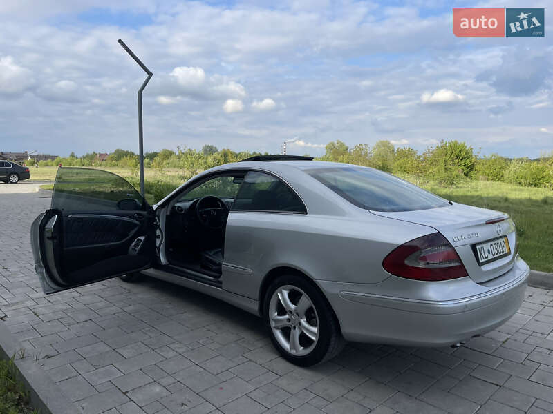 Купе Mercedes-Benz CLK-Class 2004 в Ровно