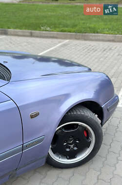 Купе Mercedes-Benz CLK-Class 1999 в 