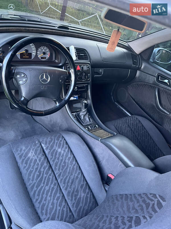 Купе Mercedes-Benz CLK-Class 2001 в Кременце