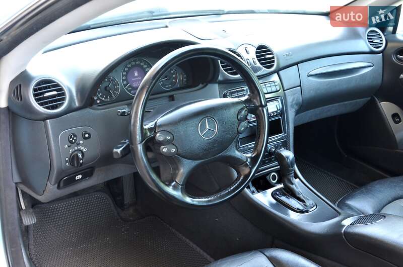 Купе Mercedes-Benz CLK-Class 2003 в Львове