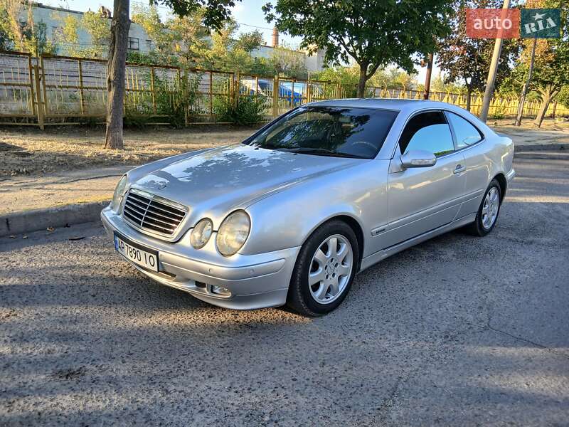 Mercedes-Benz CLK-Class 2000