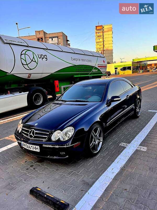 Купе Mercedes-Benz CLK-Class 2003 в 